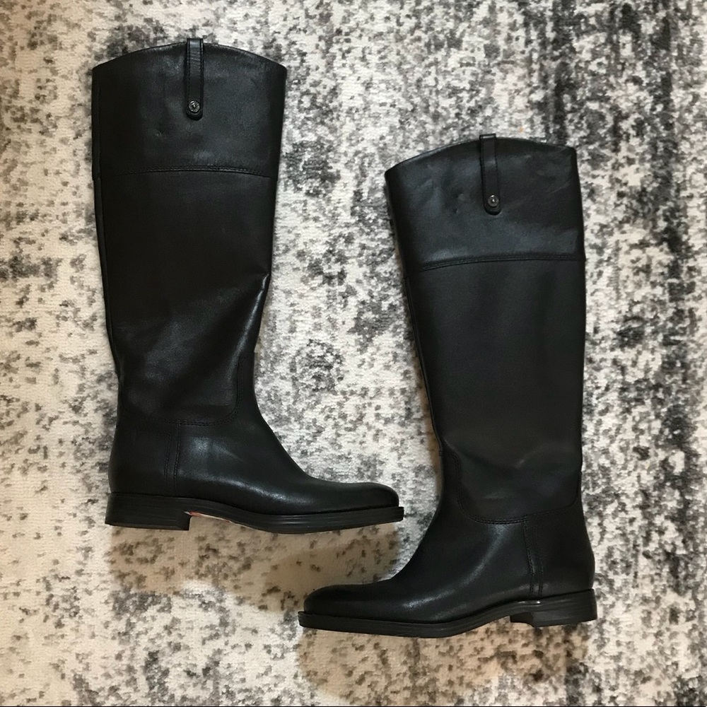 Black Boots